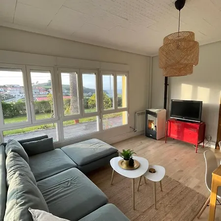 La Palmera Y El Mar * Naveces