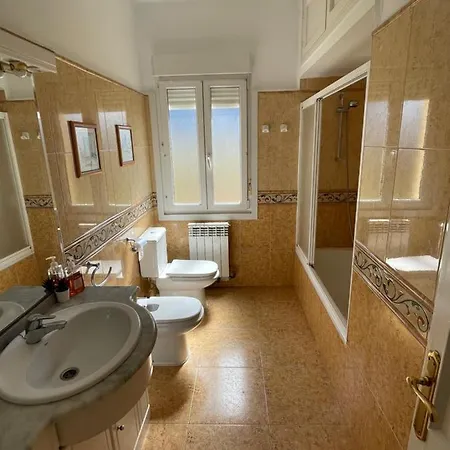 Villa La Palmera Y El Mar Naveces