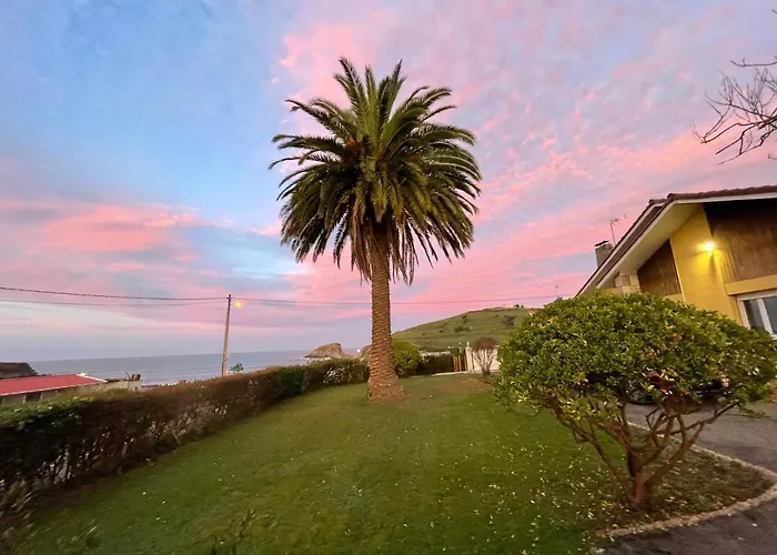 Villa La Palmera Y El Mar Naveces