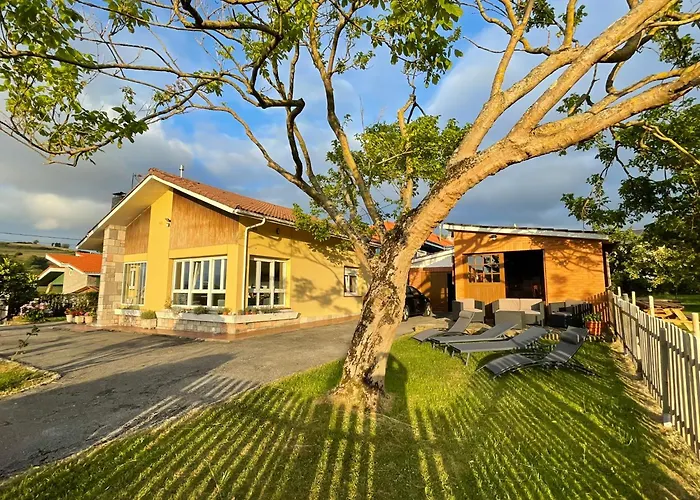 Villa La Palmera Y El Mar Naveces